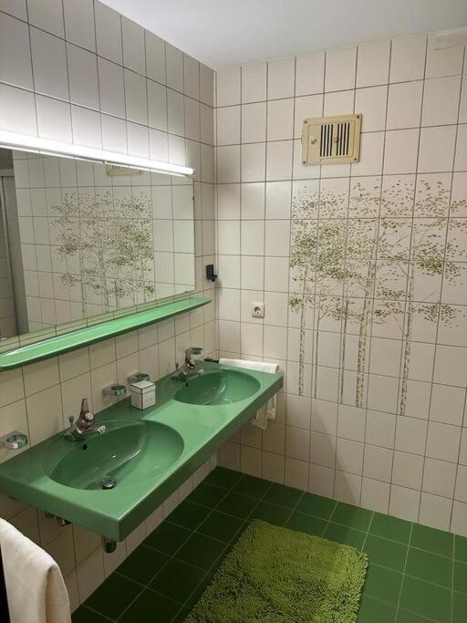 Geraeumige Rustikale Tiroler Wohnung 1-8 Personen Имст Екстериор снимка
